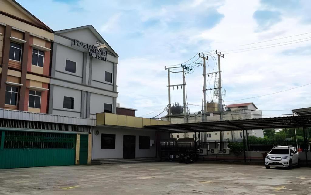 Oyo 568 Rajawali Homestay Palembang Eksteriør bilde