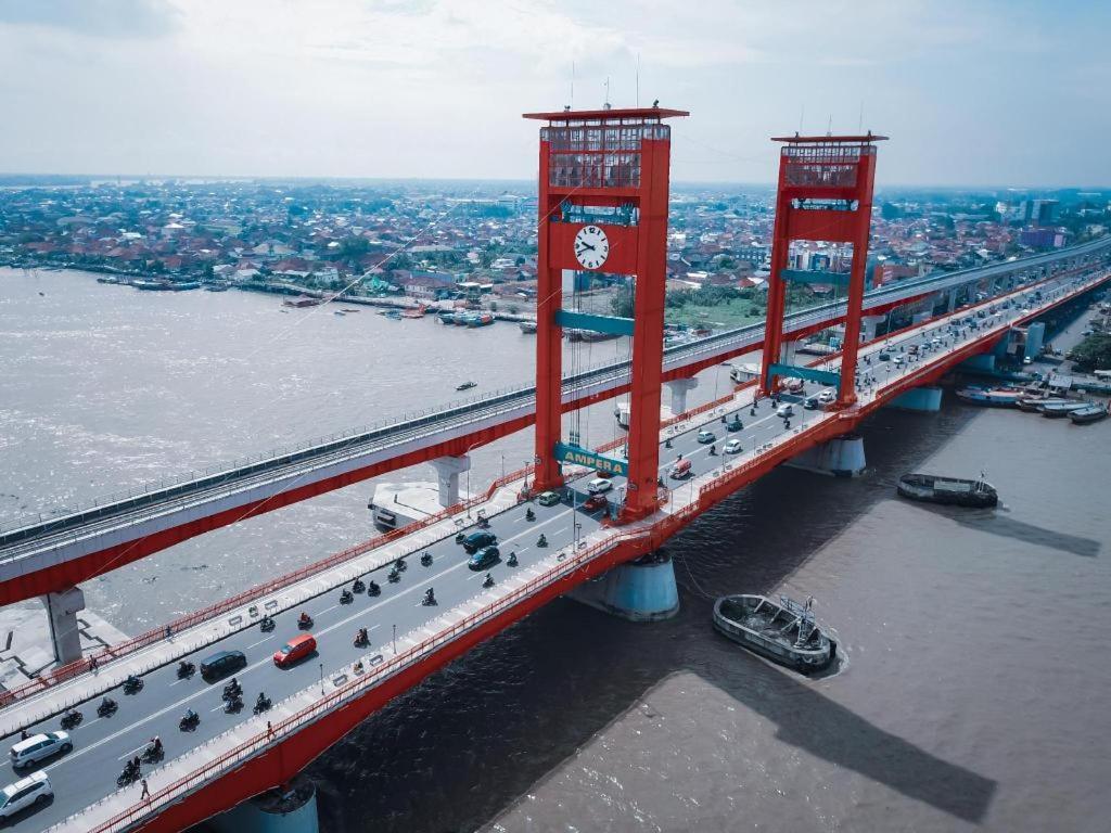 Oyo 568 Rajawali Homestay Palembang Eksteriør bilde