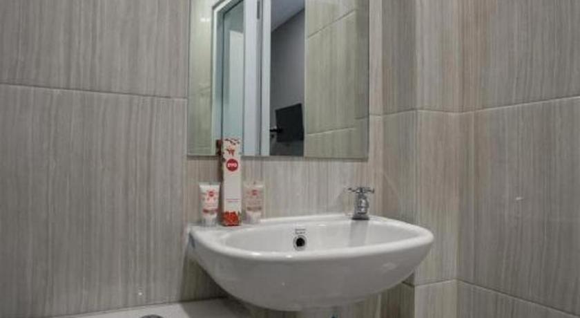 Oyo 568 Rajawali Homestay Palembang Eksteriør bilde