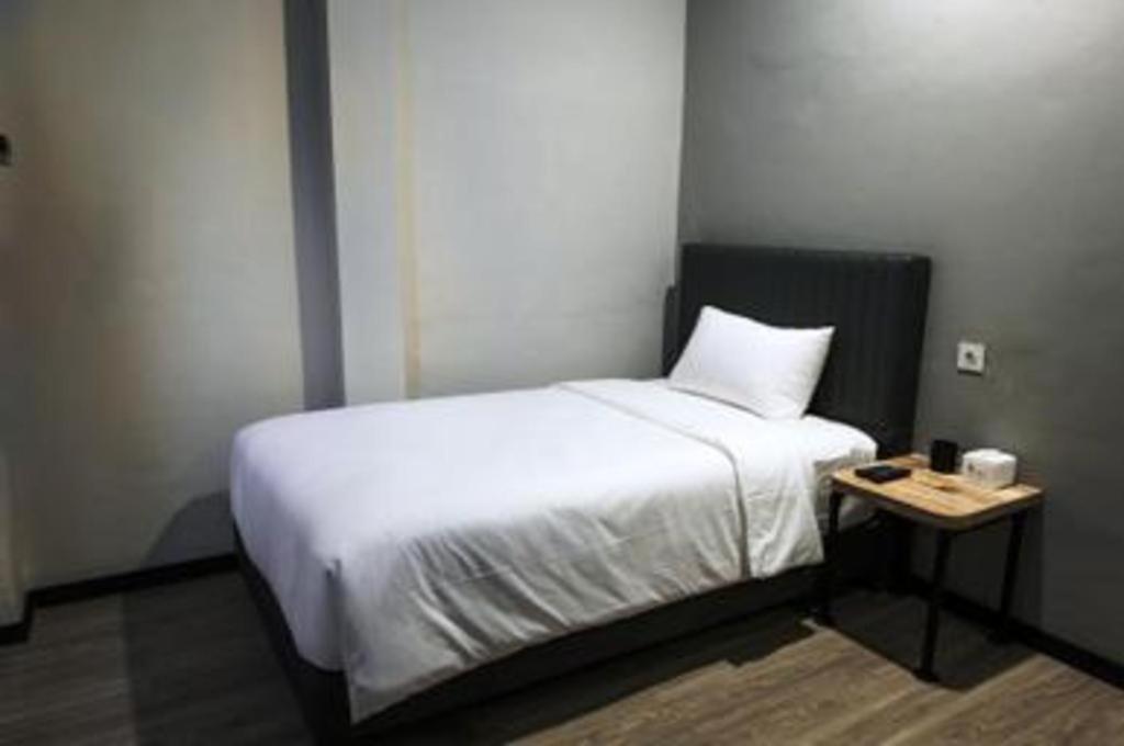 Oyo 568 Rajawali Homestay Palembang Eksteriør bilde
