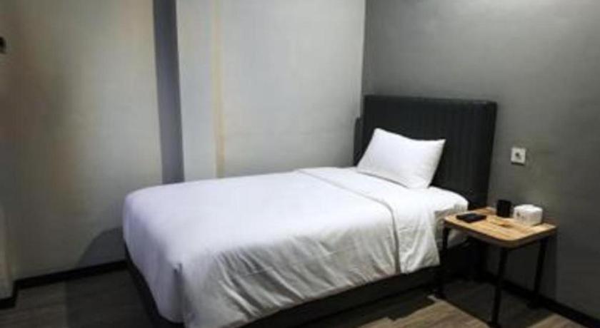 Oyo 568 Rajawali Homestay Palembang Eksteriør bilde