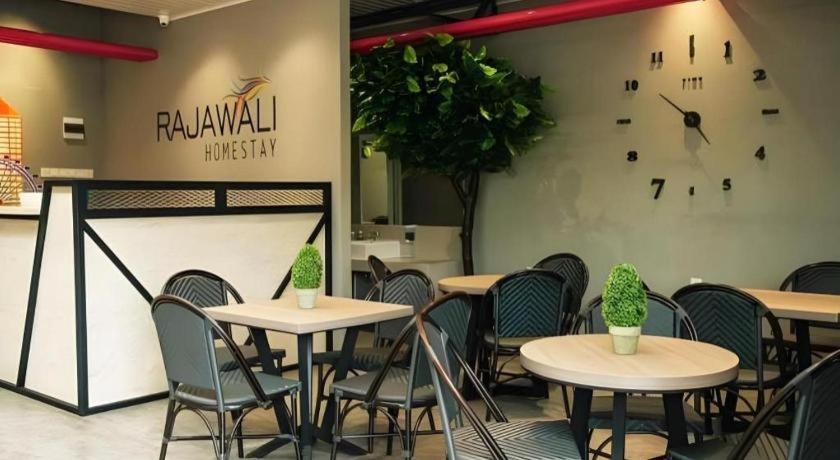 Oyo 568 Rajawali Homestay Palembang Eksteriør bilde